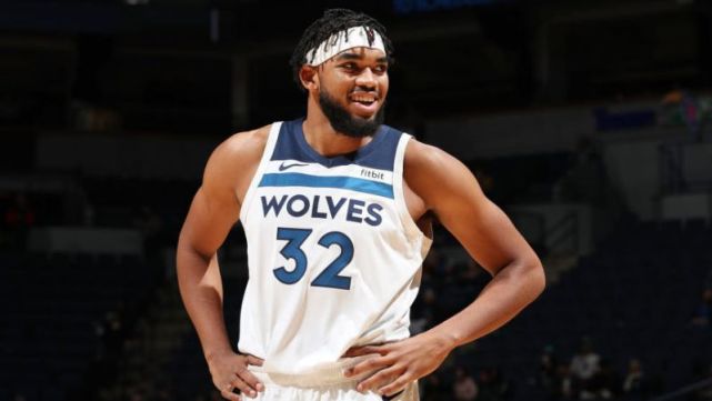 人瞩目的对 人瞩目的对