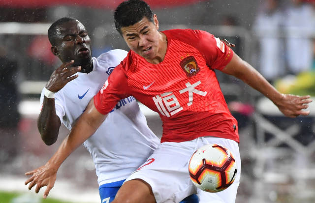 但也为球场 但也为球场